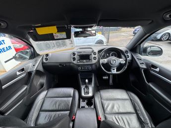 Volkswagen Tiguan 2.0 TDI BlueMotion Tech R-Line DSG 4WD Euro 5 (s/s) 5dr (Nav)