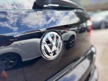 Volkswagen Tiguan 2.0 TDI BlueMotion Tech R-Line DSG 4WD Euro 5 (s/s) 5dr (Nav)