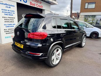 Volkswagen Tiguan 2.0 TDI BlueMotion Tech R-Line DSG 4WD Euro 5 (s/s) 5dr (Nav)