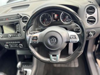 Volkswagen Tiguan 2.0 TDI BlueMotion Tech R-Line DSG 4WD Euro 5 (s/s) 5dr (Nav)