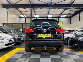 Volkswagen Touareg 3.0 TDI V6 BlueMotion Tech Escape Tiptronic 4WD Euro 6 (s/s) 5dr