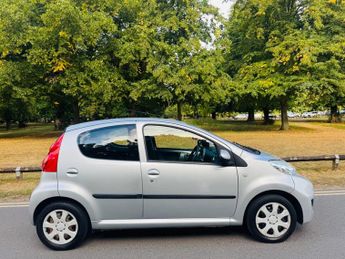 Peugeot 107 1.0 12V Urban Euro 5 5dr