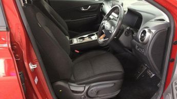 Hyundai KONA 64kWh Premium Auto 5dr (10.5kW Charger)