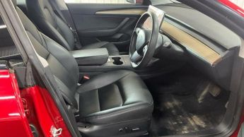 Tesla Model 3 Standard Range Plus Auto RWD 4dr