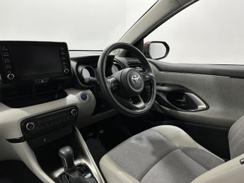 Toyota Yaris 1.5 VVT-h Excel E-CVT Euro 6 (s/s) 5dr