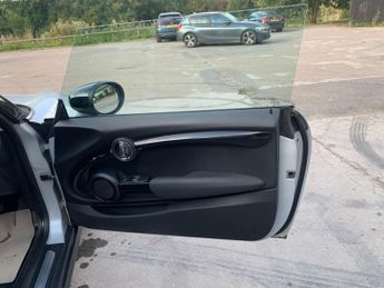 MINI Hatch 2.0 Cooper S Classic Steptronic Euro 6 (s/s) 3dr