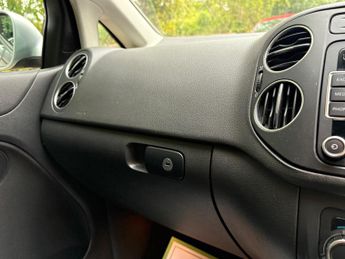 Volkswagen Golf Plus 1.4 TSI SE DSG Euro 5 5dr