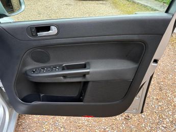 Volkswagen Golf Plus 1.4 TSI SE DSG Euro 5 5dr