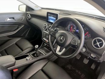 Mercedes-Benz A Class 1.6 A180 SE (Executive) Euro 6 (s/s) 5dr