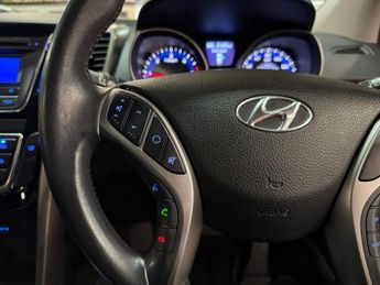 Hyundai i30 1.6 CRDi Active Auto Euro 5 5dr