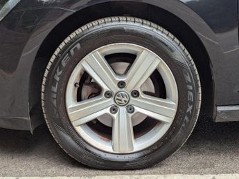 Volkswagen Golf 1.6 TDI BlueMotion Tech Match DSG Euro 5 (s/s) 5dr