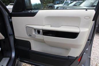 Land Rover Range Rover 4.4 TD V8 Westminster Auto 4WD Euro 5 5dr