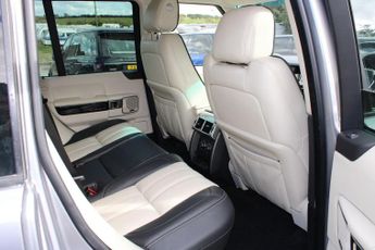Land Rover Range Rover 4.4 TD V8 Westminster Auto 4WD Euro 5 5dr