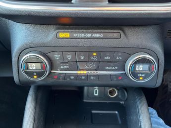 Ford Focus 1.0T EcoBoost Active X Auto Euro 6 (s/s) 5dr