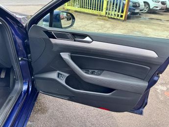 Volkswagen Passat 1.4 TSI GTE DSG Euro 6 (s/s) 4dr