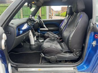 MINI Convertible 1.6 Cooper CVT Euro 3 2dr