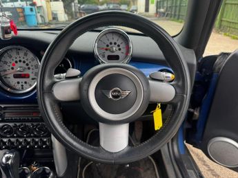 MINI Convertible 1.6 Cooper CVT Euro 3 2dr