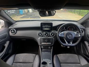 Mercedes-Benz A Class 1.6 A180 AMG Line (Premium) 7G-DCT Euro 6 (s/s) 5dr