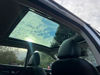 Nissan Qashqai 1.6 dCi Tekna XTRON 2WD Euro 6 (s/s) 5dr