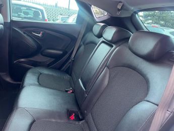 Hyundai ix35 2.0 CRDi Premium Auto 4WD Euro 5 5dr