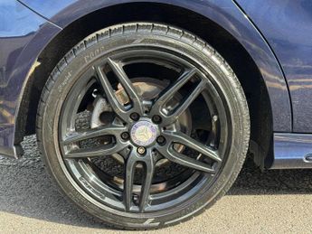 Mercedes-Benz A Class 2.1 A200d AMG Line (Executive) 7G-DCT Euro 6 (s/s) 5dr