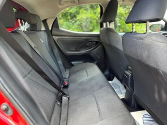 Toyota Yaris 1.5 VVT-h Icon E-CVT Euro 6 (s/s) 5dr