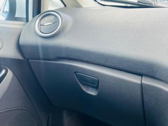 Ford Fiesta 1.6 Titanium Powershift Euro 5 5dr