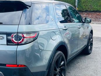 Land Rover Discovery Sport 2.0 TD4 HSE Black Auto 4WD Euro 6 (s/s) 5dr