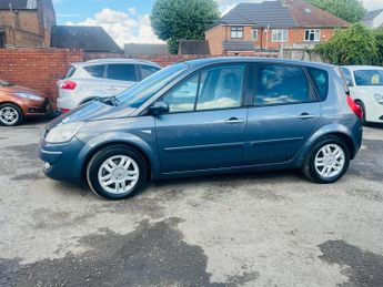 Renault Scenic 2.0 VVT Dynamique S 5dr