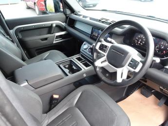 Land Rover Defender 110 2.0 SD4 First Edition Auto 4WD Euro 6 (s/s) 5dr