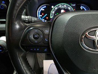 Toyota RAV4 2.5 VVT-h Design CVT 4WD Euro 6 (s/s) 5dr