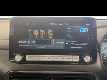 Hyundai KONA 64kWh Premium Auto 5dr (10.5kW Charger)