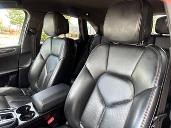 Porsche Macan 3.0T V6 S PDK 4WD Euro 6 (s/s) 5dr