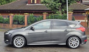 Ford Focus 1.0T EcoBoost ST-Line Euro 6 (s/s) 5dr