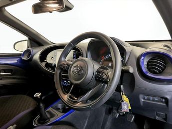Toyota Aygo X 1.0 VVT-i Edge Euro 6 (s/s) 5dr
