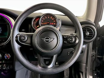 MINI Hatch 1.5 Cooper Classic Euro 6 (s/s) 3dr