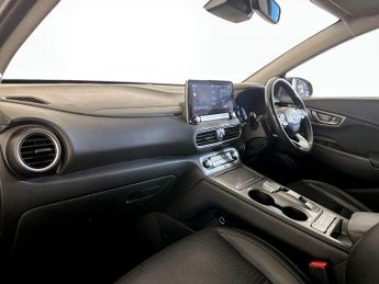 Hyundai KONA 64kWh Premium SE Auto 5dr (7kW Charger)