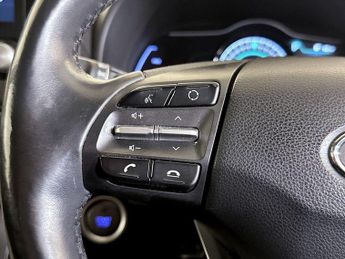 Hyundai KONA 64kWh Premium SE Auto 5dr (7kW Charger)