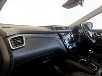Nissan Qashqai 1.3 DIG-T Tekna Euro 6 (s/s) 5dr