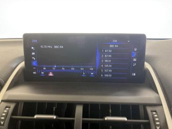 Lexus NX 2.5 300h Luxury E-CVT 4WD Euro 6 (s/s) 5dr