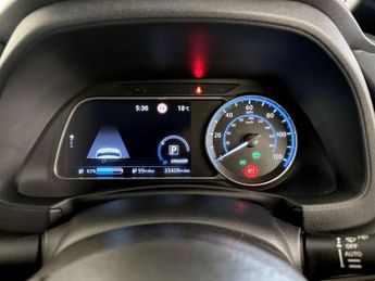 Nissan Leaf 40kWh Tekna Auto 5dr