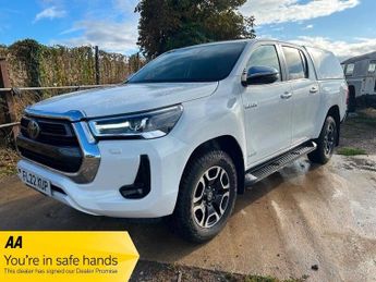 Toyota Hi Lux 2.4 D-4D Invincible Auto 4WD Euro 6 (s/s) 4dr