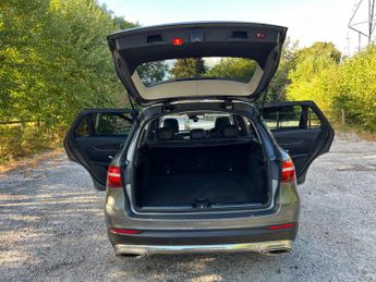 Mercedes-Benz GLC 2.0 GLC250 Sport (Premium) G-Tronic+ 4MATIC Euro 6 (s/s) 5dr