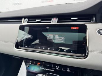 Land Rover Range Rover Evoque 2.0 D180 First Edition Auto 4WD Euro 6 (s/s) 5dr