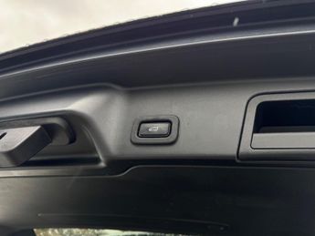 Land Rover Range Rover Evoque 2.0 D180 First Edition Auto 4WD Euro 6 (s/s) 5dr