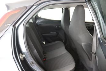 Toyota AYGO 1.0 VVT-i x-play Euro 6 5dr