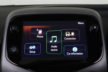 Toyota AYGO 1.0 VVT-i x-play Euro 6 5dr