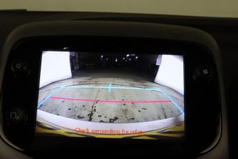 Toyota AYGO 1.0 VVT-i x-play Euro 6 5dr