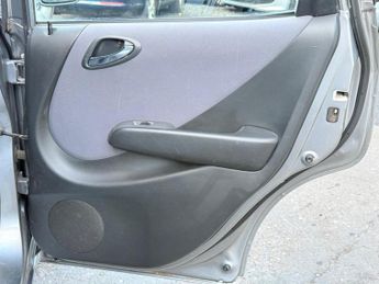 Honda Jazz 1.4 i-DSI SE CVT-7 5dr