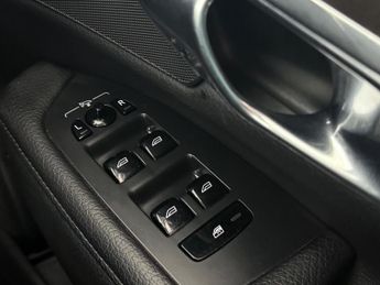 Volvo V90 Cross Country 2.0 D4 Auto AWD Euro 6 (s/s) 5dr